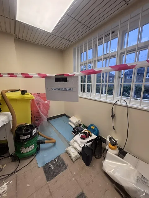 Asbestos floor tile and bitumen removal in Hampstead